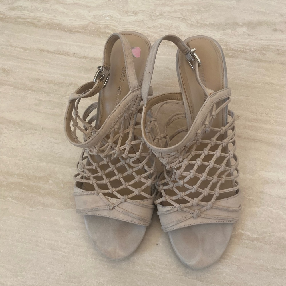 Antonio Melani women’s beige 3 1/5” sandal. Size 10. Worn a few times